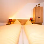Wohlfuehlhotel Im Schlosspark - Self Checkin