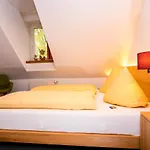 Wohlfuehlhotel Im Schlosspark - Self Checkin 3* Willebadessen