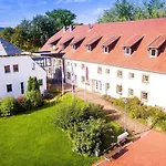 Wohlfuehlhotel Im Schlosspark - Self Checkin Hotel