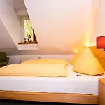 Hotel Wohlfuehlhotel Im Schlosspark - Self Checkin Willebadessen