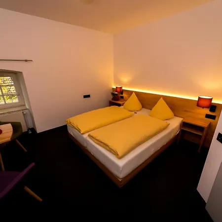 Wohlfuehlhotel Im Schlosspark - Self Checkin Hotel