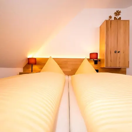 Wohlfuehlhotel Im Schlosspark - Self Checkin