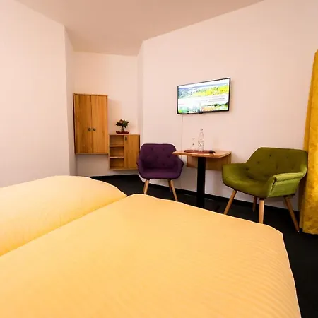 Wohlfuehlhotel Im Schlosspark - Self Checkin Hotel Willebadessen