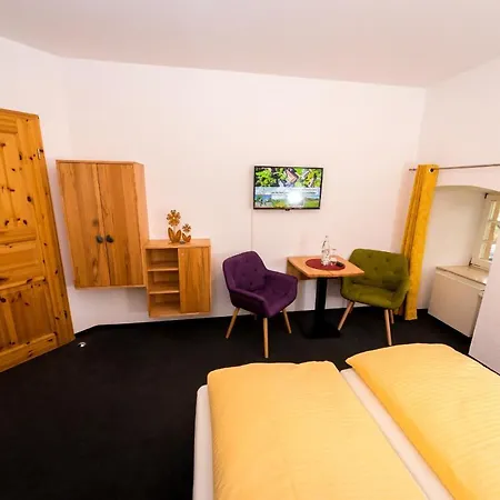 Hotel Wohlfuehlhotel Im Schlosspark - Self Checkin 3*
