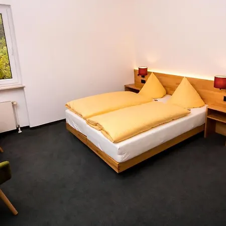 Wohlfuehlhotel Im Schlosspark - Self Checkin Hotel Willebadessen