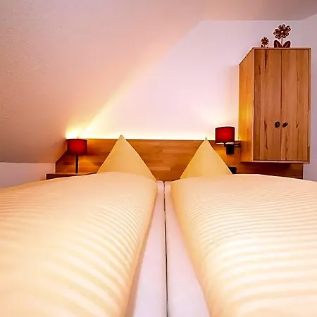 Wohlfühlhotel Im Schlosspark - Self Checkin 3* Willebadessen