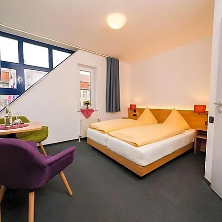 Wohlfühlhotel Im Schlosspark - Self Checkin Hotel Willebadessen