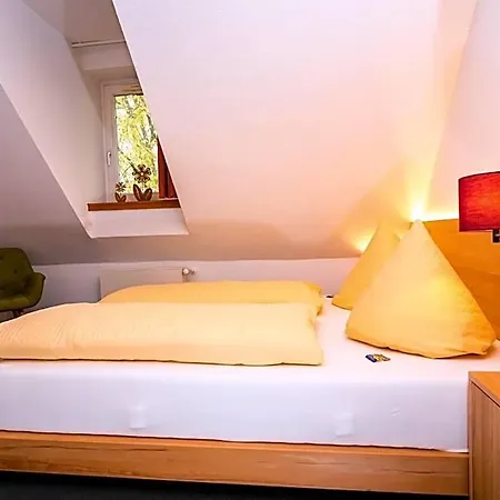 Hotel Wohlfühlhotel Im Schlosspark - Self Checkin 3*