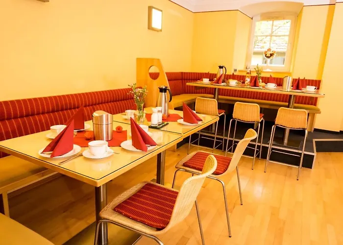 Wohlfuehlhotel Im Schlosspark - Self Checkin