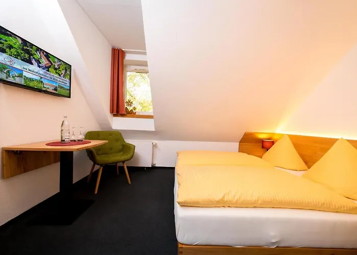 酒店 Wohlfuehlhotel Im Schlosspark - Self Checkin 维勒巴德森