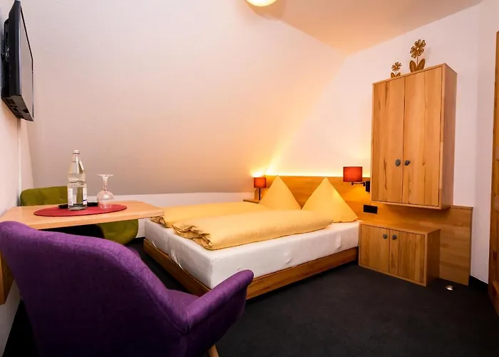 Wohlfuehlhotel Im Schlosspark - Self Checkin